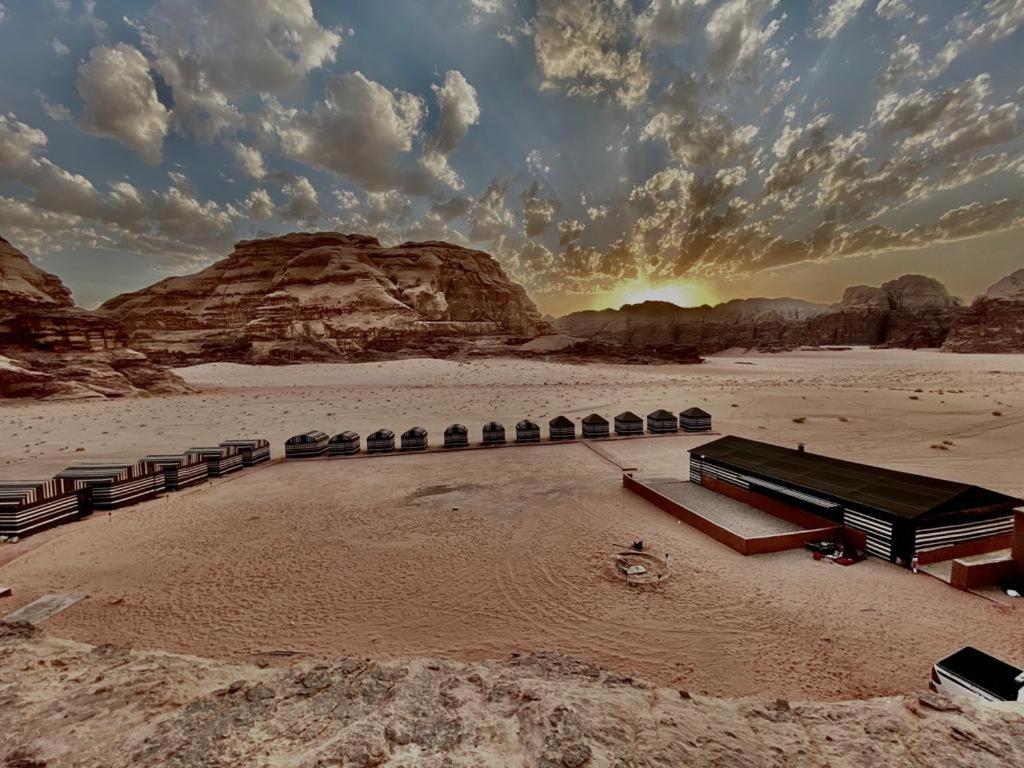 Bedouin Tours Camp Hotel Wadi Rum Bagian luar foto