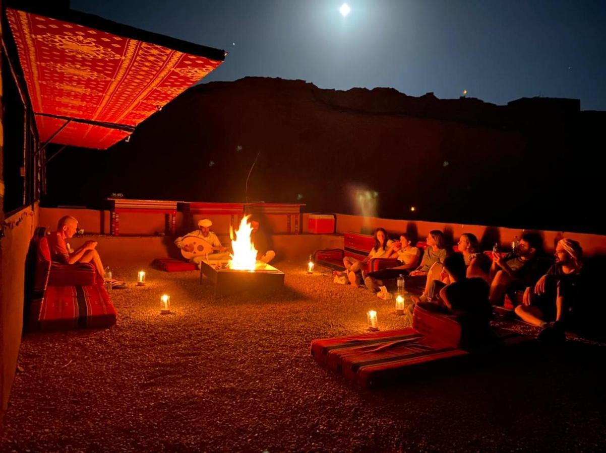 Bedouin Tours Camp Hotel Wadi Rum Bagian luar foto