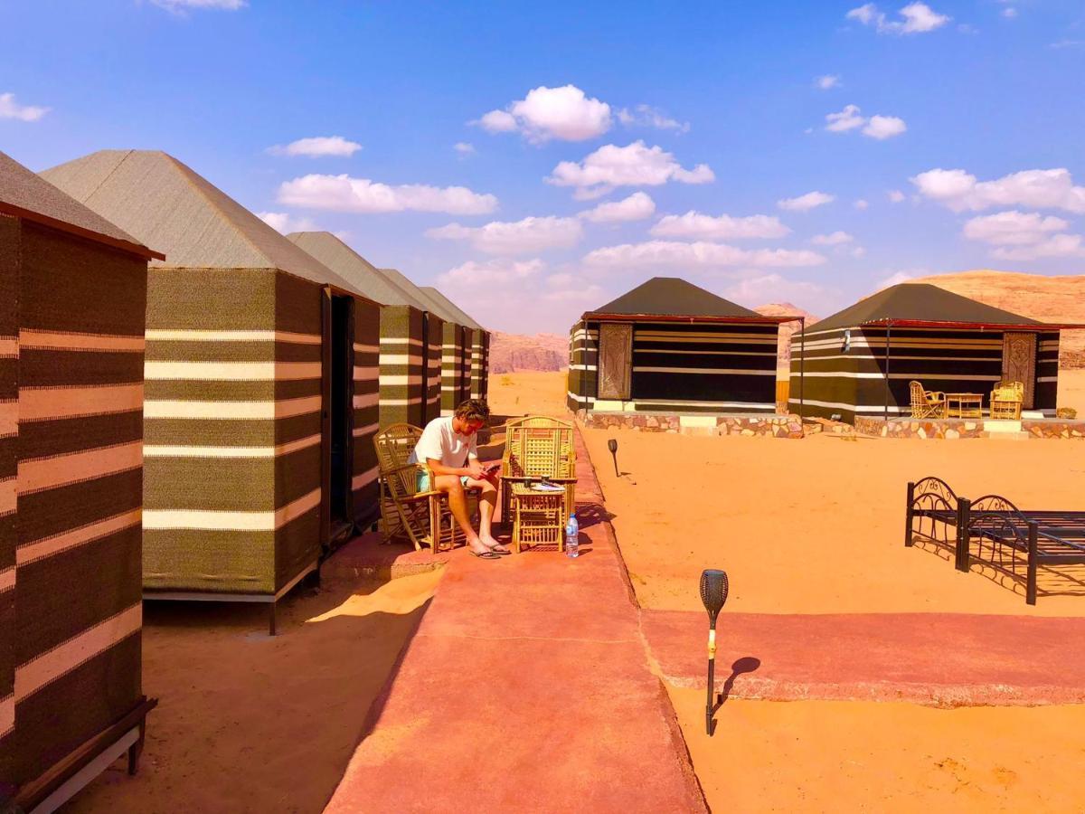 Bedouin Tours Camp Hotel Wadi Rum Bagian luar foto