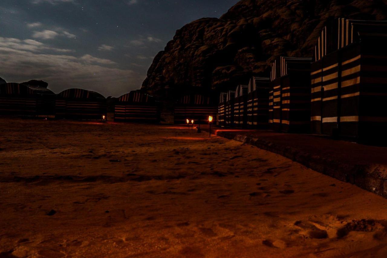 Bedouin Tours Camp Hotel Wadi Rum Bagian luar foto