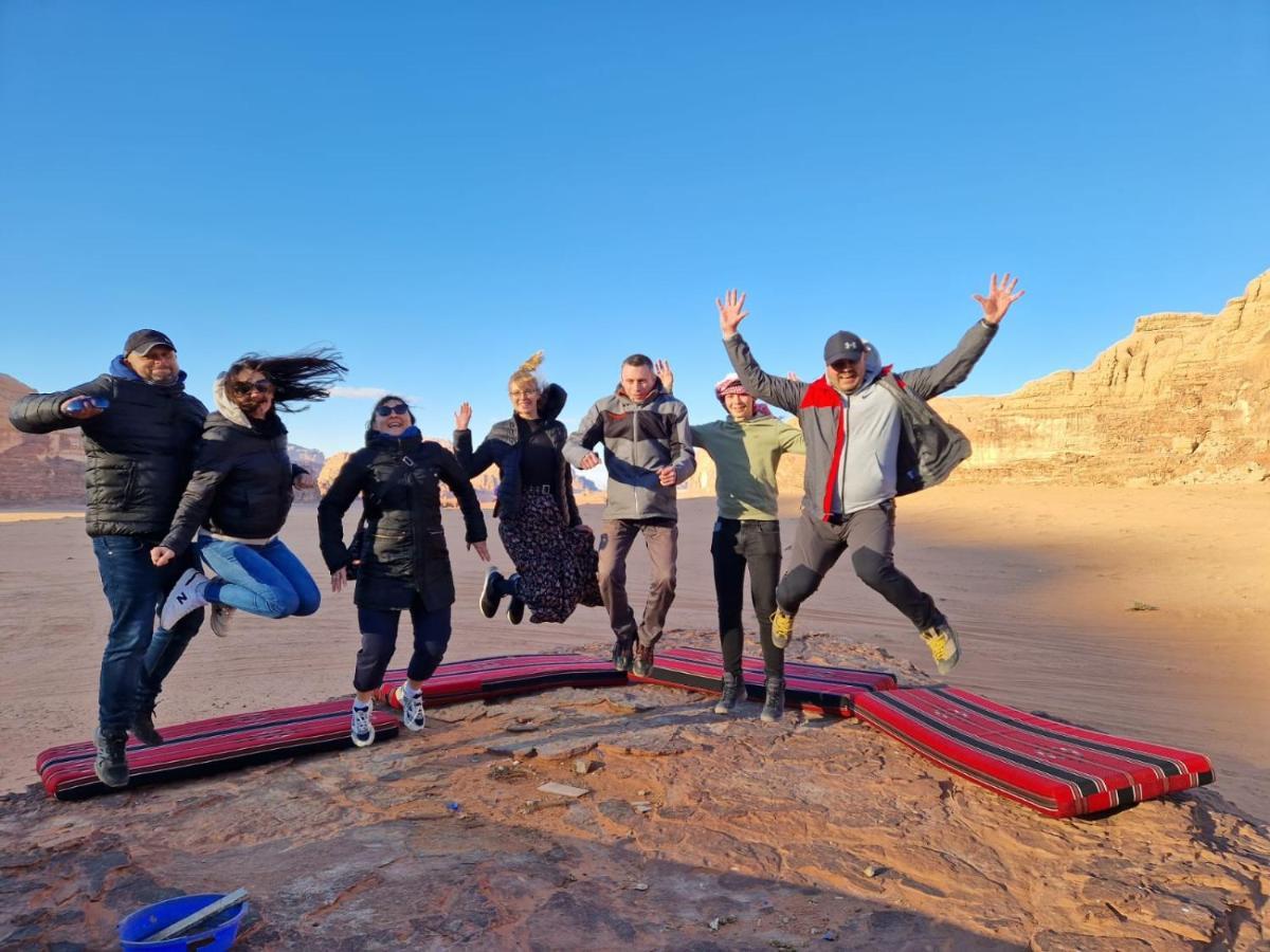 Bedouin Tours Camp Hotel Wadi Rum Bagian luar foto