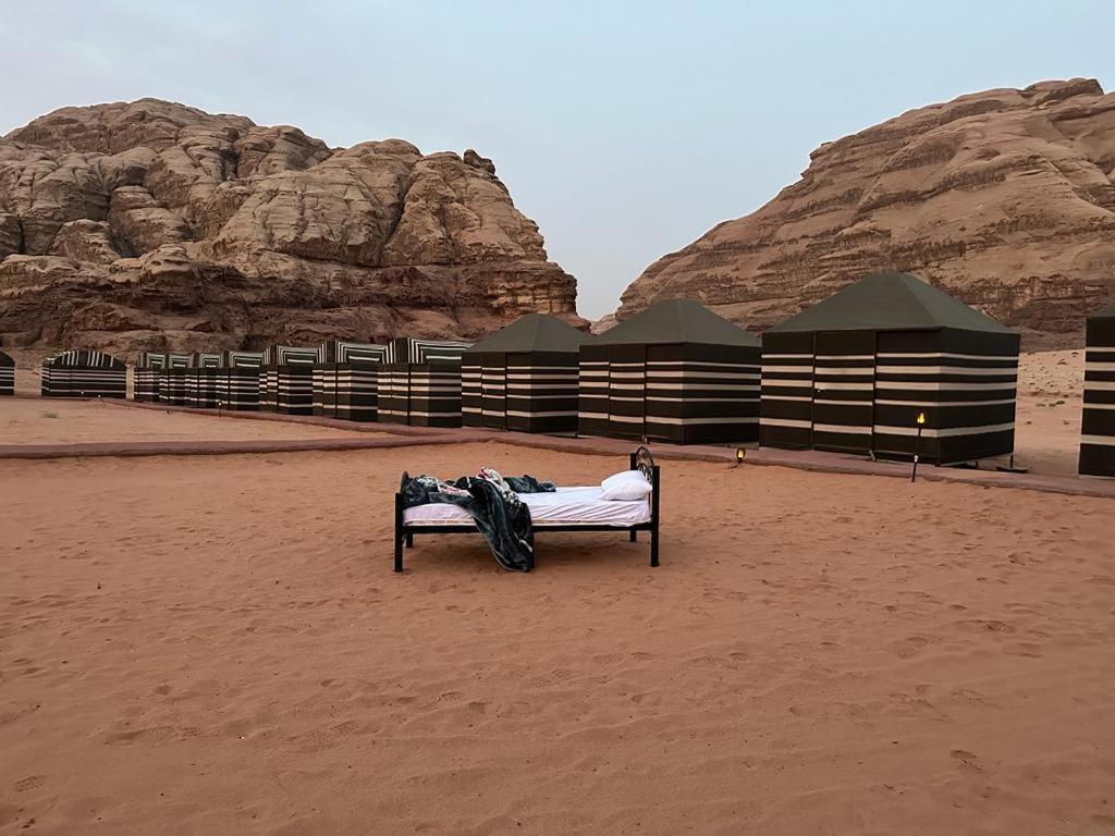 Bedouin Tours Camp Hotel Wadi Rum Bagian luar foto