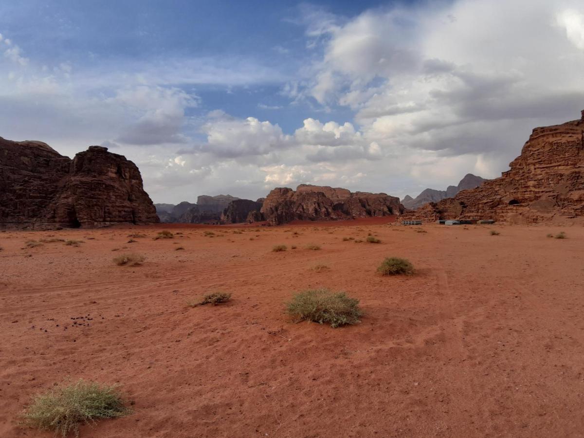 Bedouin Tours Camp Hotel Wadi Rum Bagian luar foto