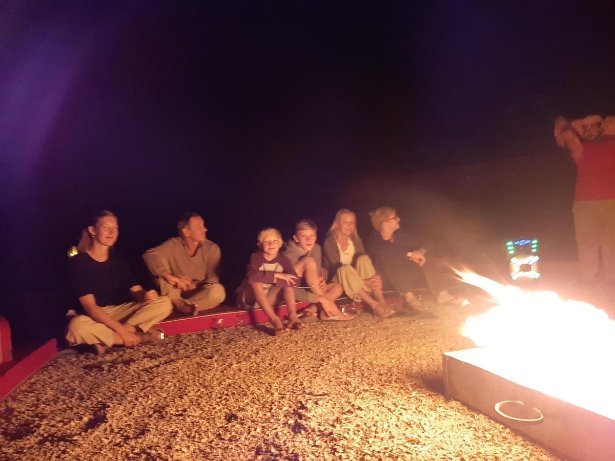 Bedouin Tours Camp Hotel Wadi Rum Bagian luar foto