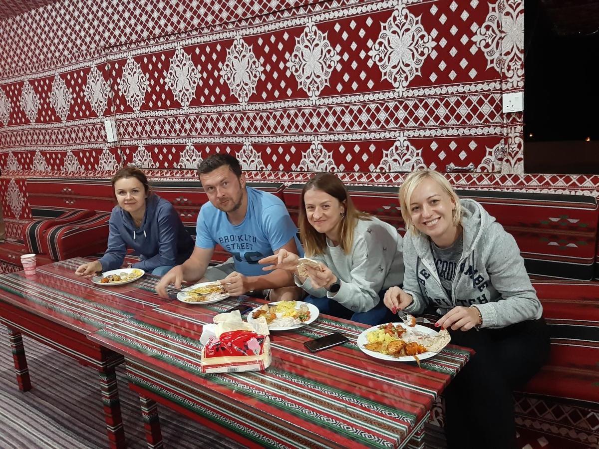 Bedouin Tours Camp Hotel Wadi Rum Bagian luar foto